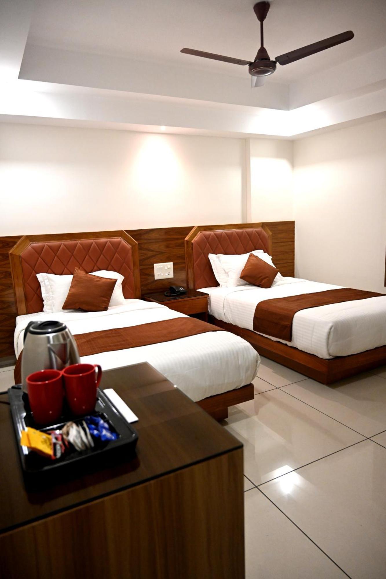 Harley Residency Hotel Kannur ภายนอก รูปภาพ