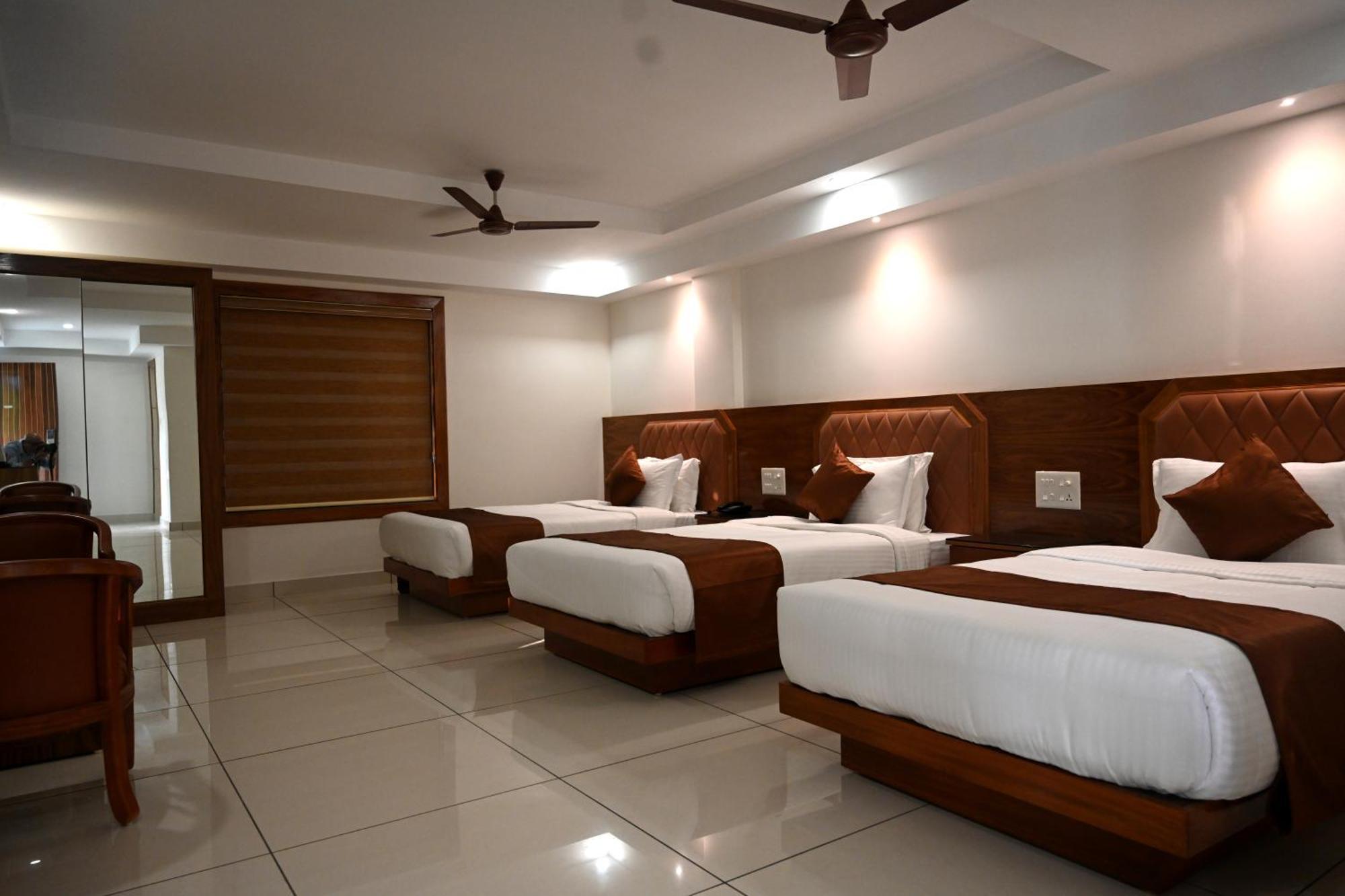 Harley Residency Hotel Kannur ภายนอก รูปภาพ