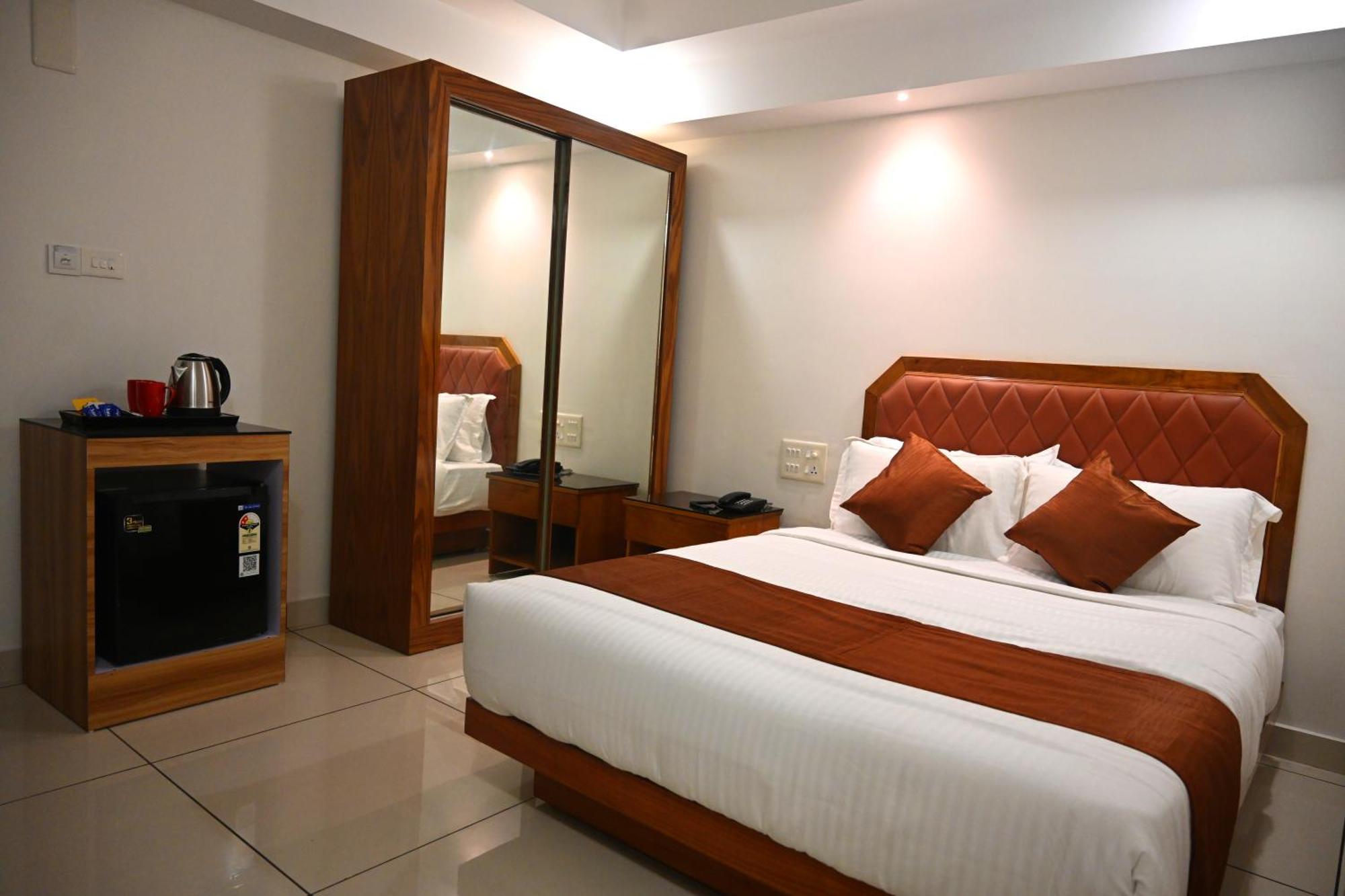 Harley Residency Hotel Kannur ภายนอก รูปภาพ