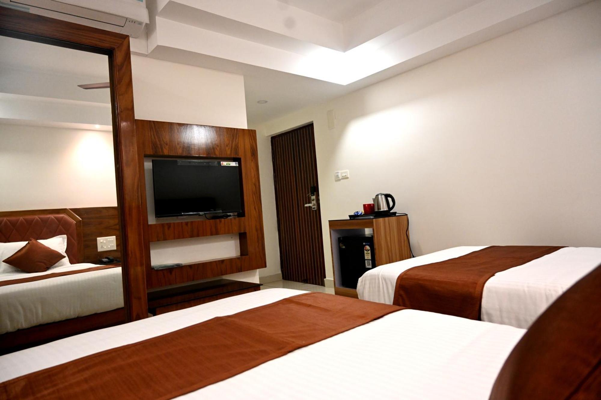 Harley Residency Hotel Kannur ภายนอก รูปภาพ