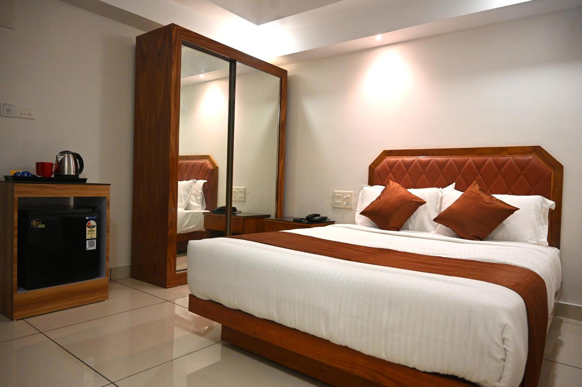 Harley Residency Hotel Kannur ภายนอก รูปภาพ